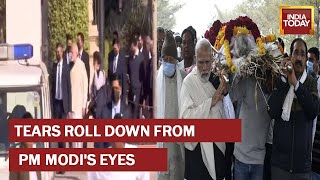 PM Modi Leaves Crematorium After Conducting Last Rites Of  His Mother Heeraba