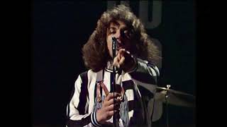 Geordie feat. Brian Johnson: All Because Of You (Live TV Performance 1973)