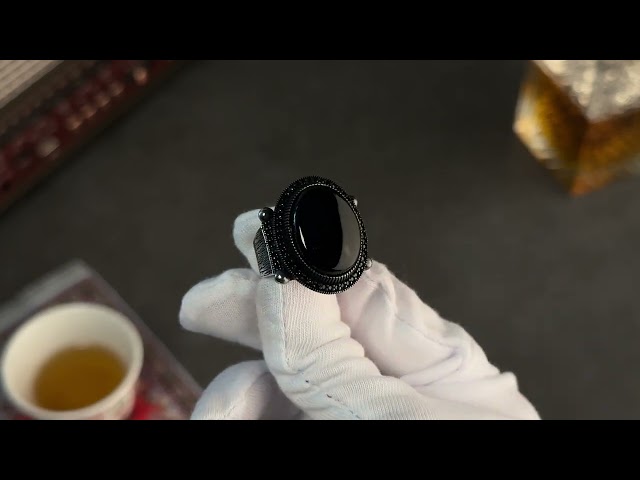 خاتم رجالي فضة مزين بحجر أونيكس أسود