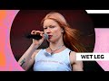 Wet Leg Chaise Longue Radio 1 S Big Weekend 2025 Wetlegband