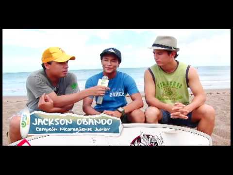NIÑO CAMPEON SURF JACKSON OBANDO DE PLAYA GIFANTE TOLA.