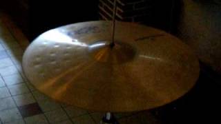 Video thumbnail for paiste 400 power crash.AVI by MrSupernum