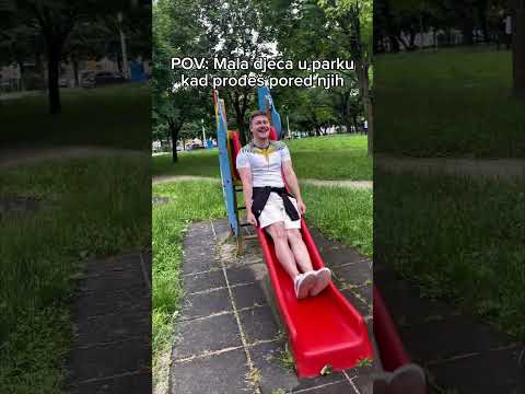 POV: Mala djeca u parku kad prođeš pored njih👶🍼 #balkan #pabstv