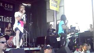 The Birds and The Bees - Breathe Carolina