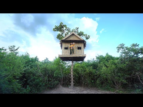 Build The Most Beautiful Tree House Bamboo Villa for Survival Countryside