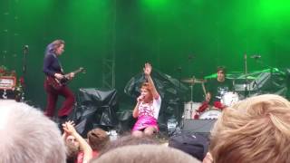 Bleached &quot;Sleepwalking&quot; Hamburg Stadtpark 2017