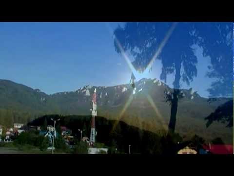 Piatra Neamt vazut de pe varful Toaca, masivul Ceahlau