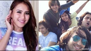 Download lagu AYU TINGTING, SHAHEER SHEIKH unggah foto dengan Caption yang artinya Selamat hari pertemanan semua mp3 Download lagu AYU TINGTING, SHAHEER SHEIKH unggah foto dengan Caption yang artinya Selamat hari pertemanan semua mp3