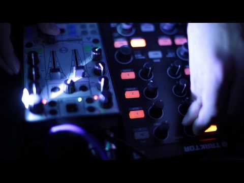 Not Alive Yet / Lonely Nose / Dip Switch / Mr Eyewood live at S I N K