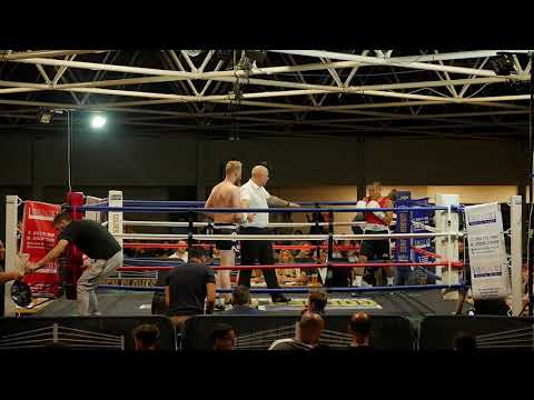 Golden Gloves Boxing UK - Dan Jones VS Enzo Menfra