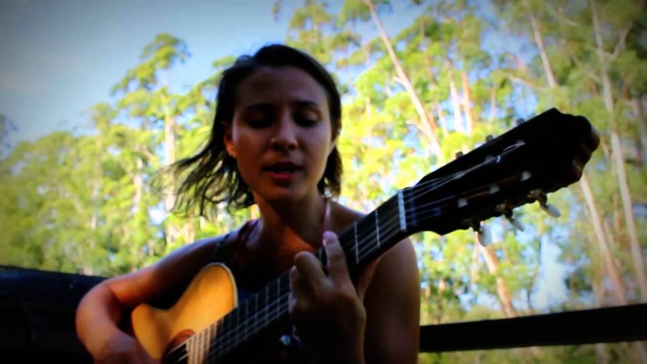 Curvo - Natalia Fures