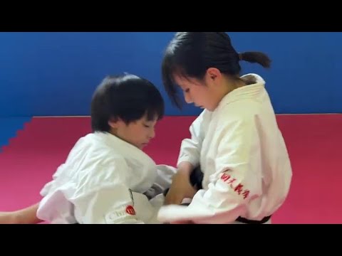 先輩女子に挑戦柔術スパーリング１