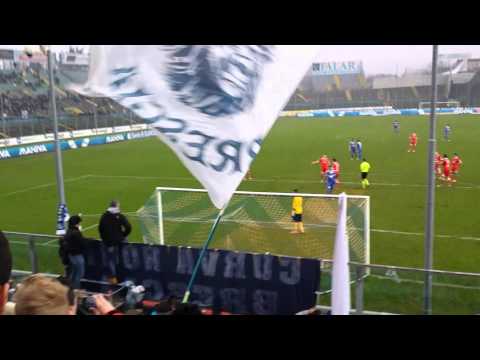 Brescia-Bari: il rigore di Vitor Saba