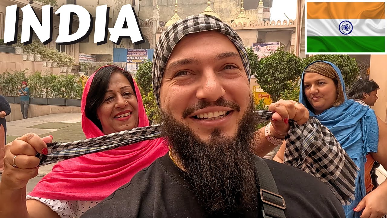 This Is HOW SIKH PEOPLE TREAT YOU In Gurudwara Sis Ganj Sahib, Old Delhi, India 🇮🇳