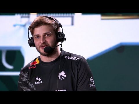 Degster heartwarming speech for viewers