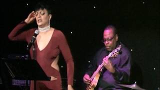 Kim PinderGarner performing I Refuse To Be Lonely live at the Carlyle Club