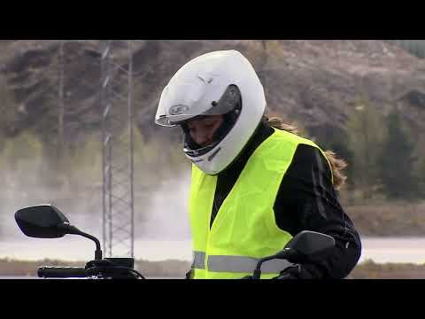 Motorcycle manoeuvring test | Trafikverket
