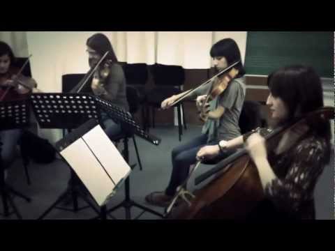 Marta Hugon - Swim Slow (ensaio)