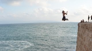 preview picture of video 'Extreme Cliff Jump Israel - Acre (Akko) walls Acko'