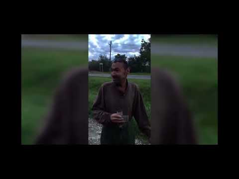 Szia Lajos Kutyáidat sétáltatod