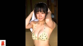 吉岡里帆の美巨乳ビキニ水着