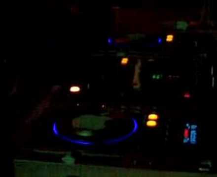 DJ-ISMA EN NOCHE BUDISTA (18-08-07)