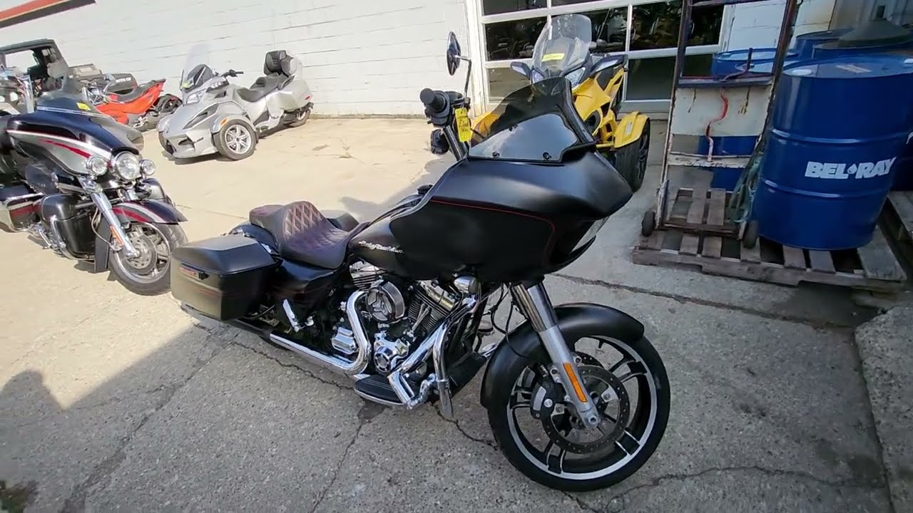 2015 Harley-Davidson® Road Glide® Special Motorcycle