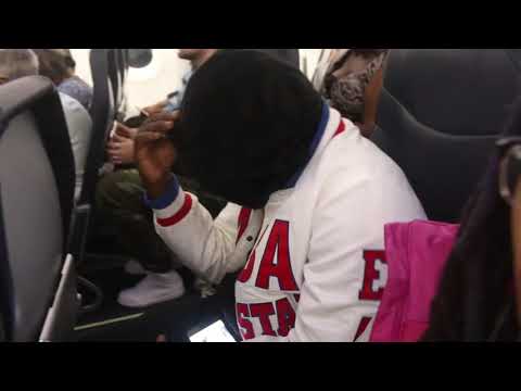 Yungjosh93 Playafamilia headed to New York on the air plane