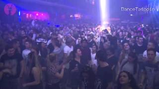 Randomer & Cadans - Angry Fiddle [Played by Skream b2b Route 94]