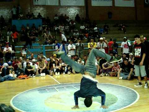 ALIENIGINAS VS DF ZULU - EURO BATTLE BRASIL 2011