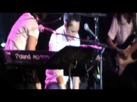 Otti Jamalus, Yance manusama, EndahNrhesa, Iyas (ecoutez)-  I Don't Want to Talk About it