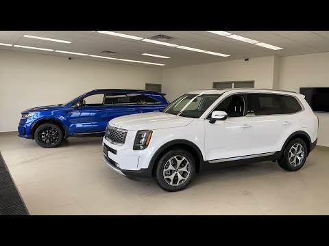LIVE: 2021 Kia Telluride EX vs. 2021 Kia Sorento SX