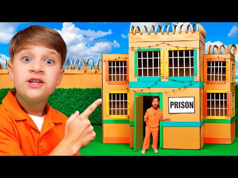 Roma ve Arkadaşları Karton Hapishaneden Kaçıyor! Çılgın Meydan Okuma! 🔒🚪