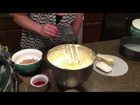 download lagu mp3 mp4 Chocolate Heath Bar Cheesecake, download lagu Chocolate Heath Bar Cheesecake gratis, unduh video klip Chocolate Heath Bar Cheesecake