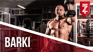 Unoszenie hantli przodem — wideo