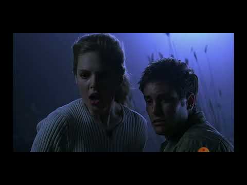 la novia de chucky (1998) escena en el cementerio