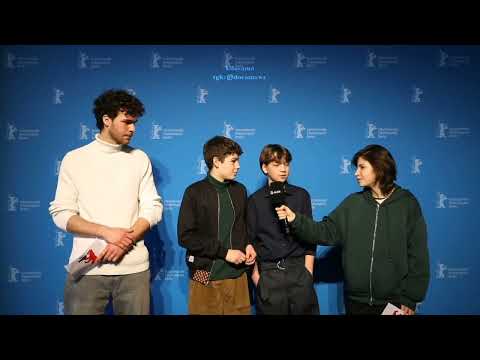 озвучка на русском языке Лу и Мариус | интервью где Лу говорит,что его первый поцелуй был с Мариусом