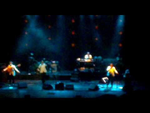 Alfieri ELIO E LE STORIE TESE Bellimbusti in tour 17/01/10 VICENZA