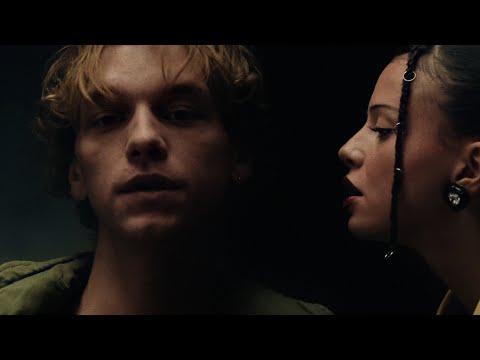 Nina Chuba and makko