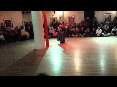 Argentine Tango:Sara Grdan - Milonga Para As Missóes