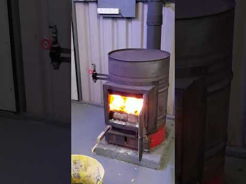 FREE HEAT Waste Oil + Sawdust