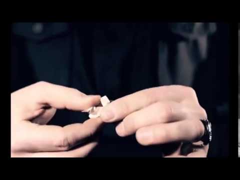 Saturn Magic -Red Button (DVD and Gimmick) by Arteco Production - Trick