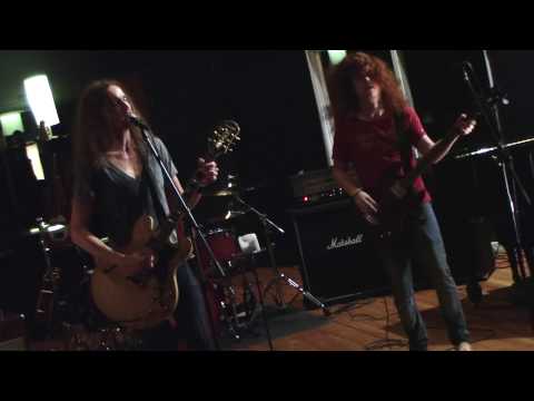 Taddy Porter: "Fire In The Streets"