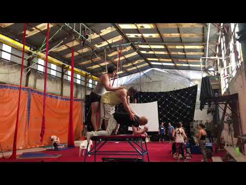 Nazareno Mottola - Ensayo de Patetas (festival de circo)