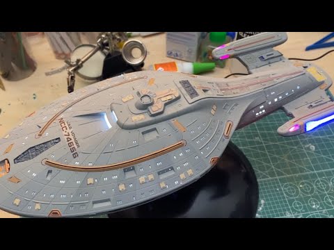 1:1000 scale USS Voyager from Polar Lights