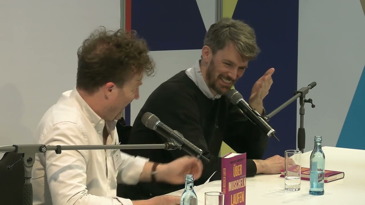 Nana Nkweti - Über Muscheln laufen