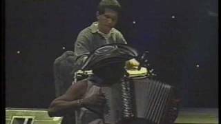 ALICIA ADORADA   CARLOS VIVES