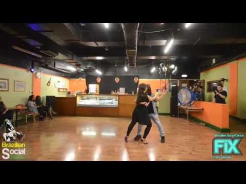 Mafie Zouker Demo at FIX   London with Julia Toledo