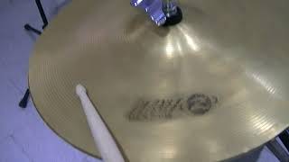 Video thumbnail for Hi hat 14 pulgadas Zildjian Planet Z Made in USA by MUSIFAN: A un click del placer de la música