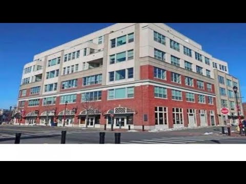 51 Lafayette St, Salem, MA Presented by Susan Zeppi.